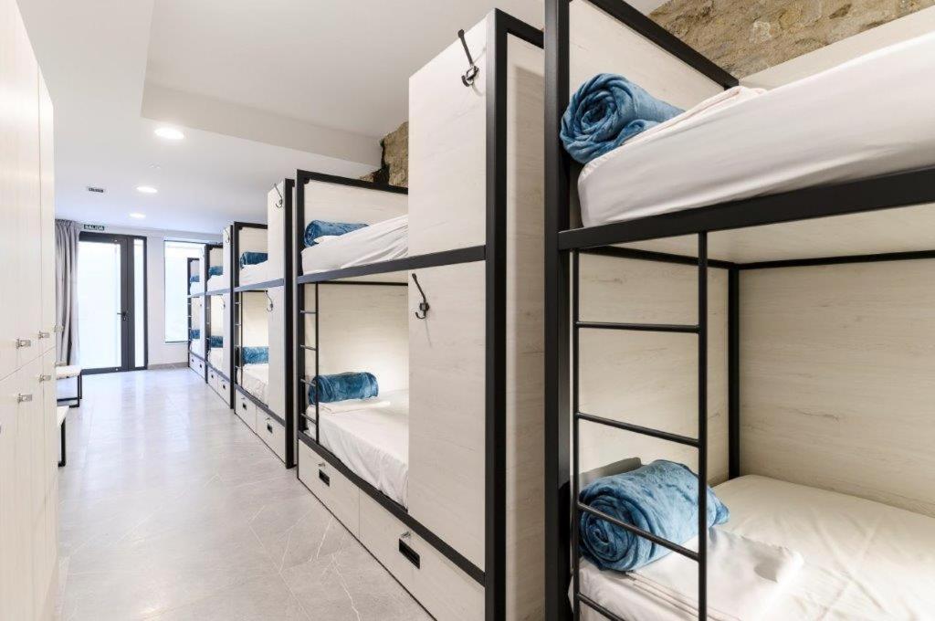 Logune Rooms Vitoria-Gasteiz Eksteriør bilde